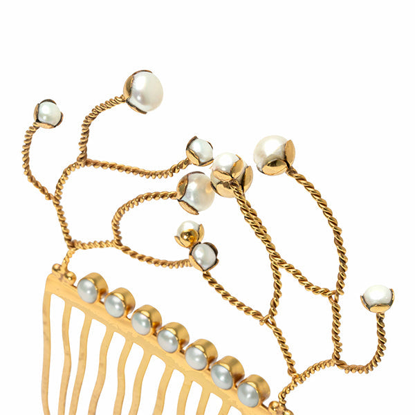 The PRECIOUS PEARL Hair Couture